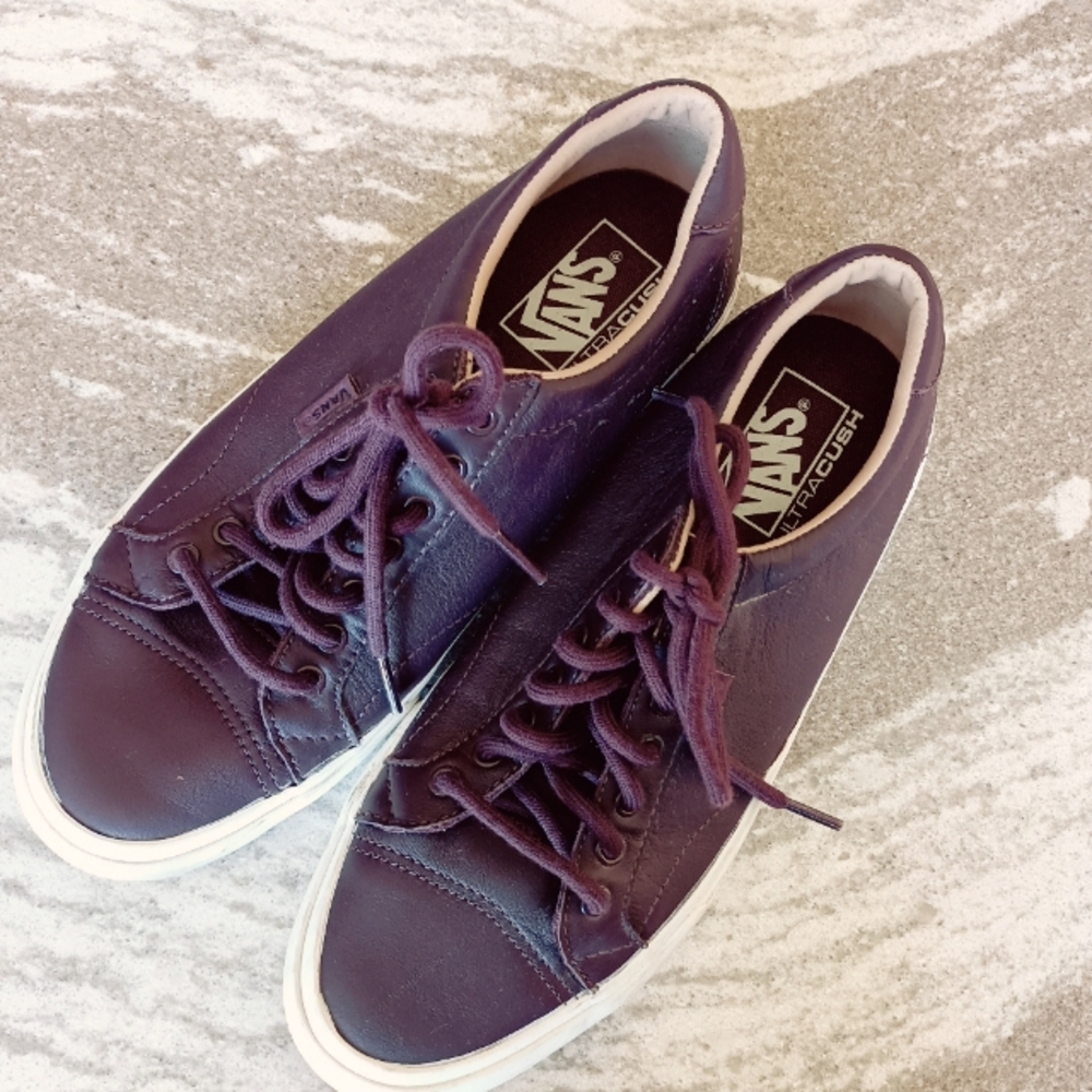 Vans Men's Ultra Cush Low Top Shoe Size 8.5